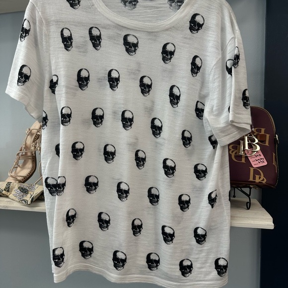🖤 Skull Cashmere White Skull Print Tee - Size M - Picture 3 of 7